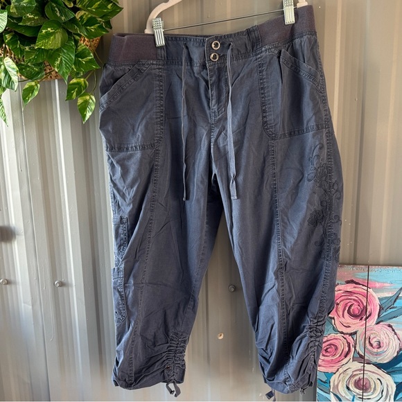 Sonoma Women's Dark Gray Capris - Picture 1 of 9